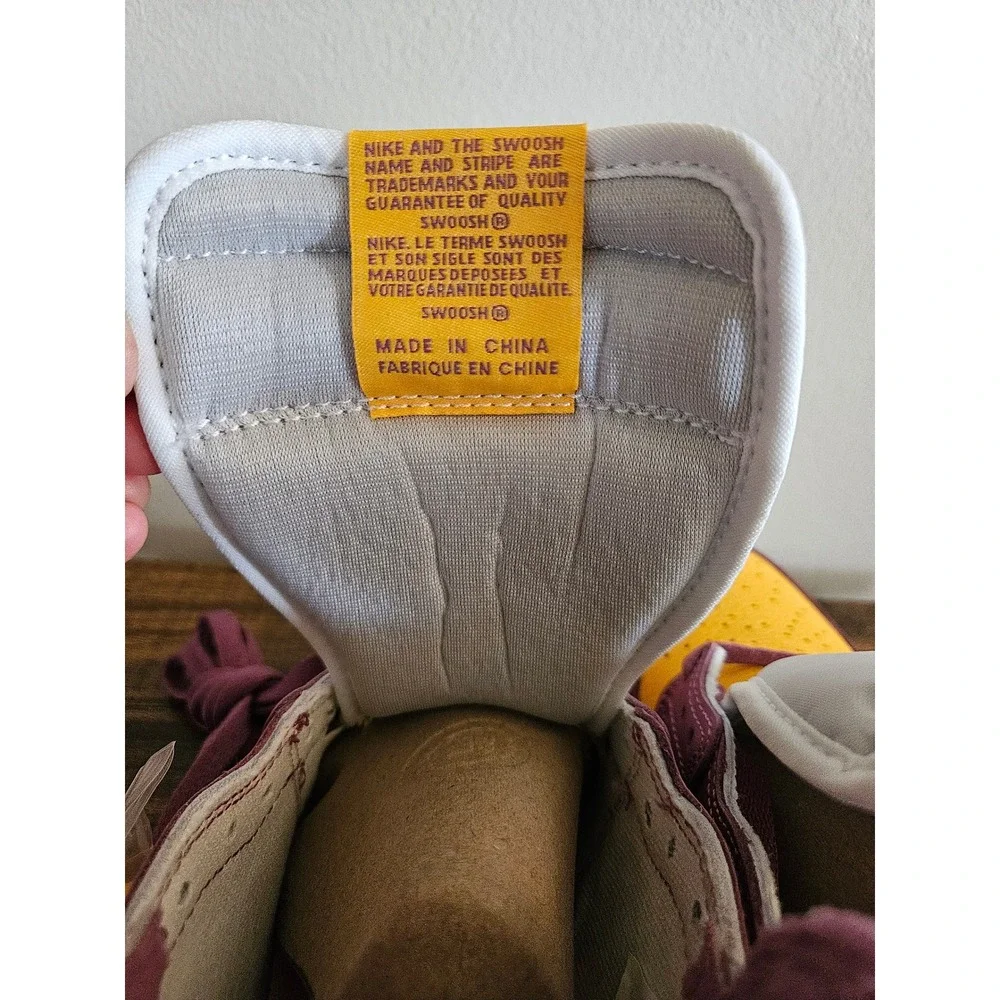 Nike Air Jordan 1 Retro High OG Brotherhood 575441-706 GS Size‎ 7/ Womens 8.5